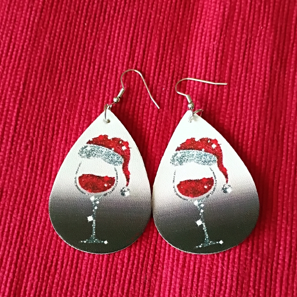 🤑Festive Wine Glass Earrings NIP - Picture 1 of 4
